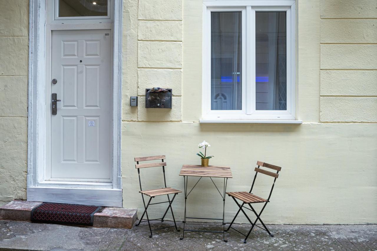 Bella Mia - Entire Apartment Near Liszt Ferenc Ter ブダペスト エクステリア 写真