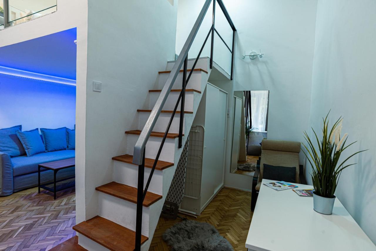 Bella Mia - Entire Apartment Near Liszt Ferenc Ter ブダペスト エクステリア 写真